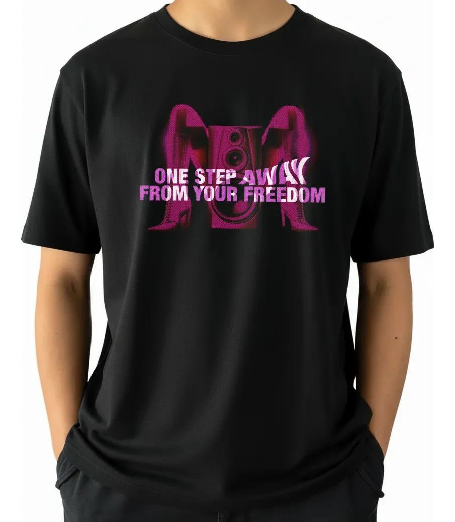 Playera One Step Away — Inspirada En Madonna